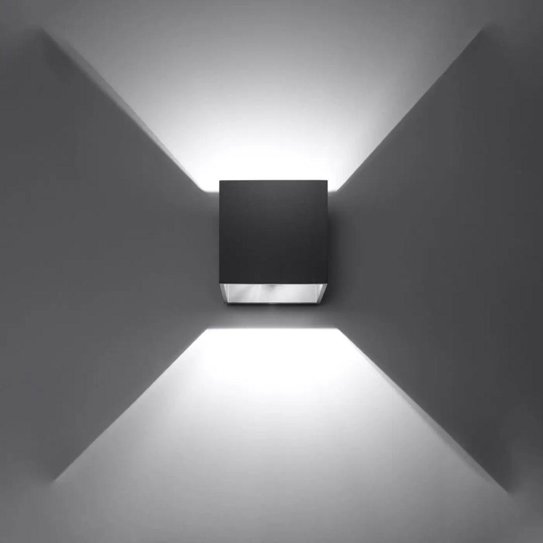 Applique murale kinkiet quad noir avec design moderne et diffuseur en verre dépoli bois naturel