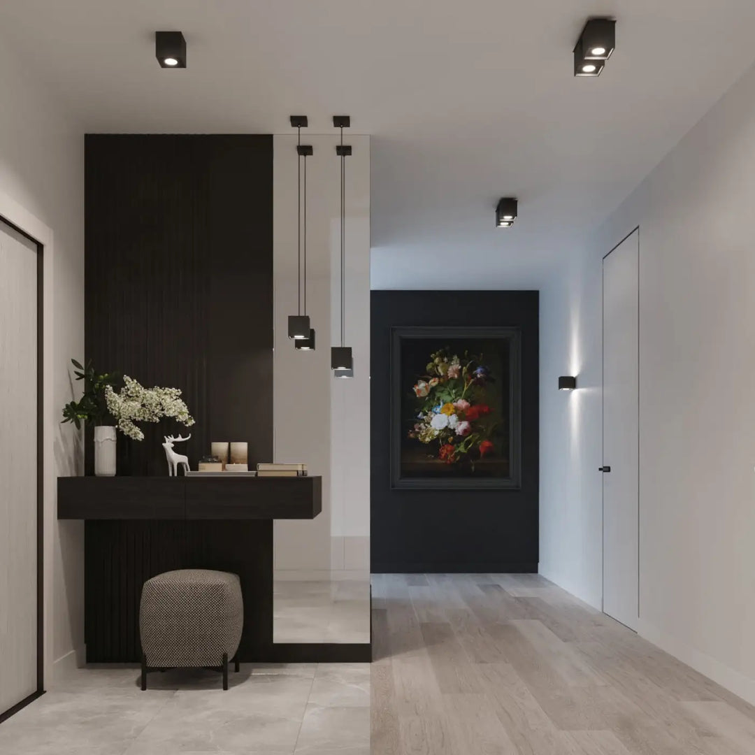 Applique murale quad 1 noir cadre noir bois naturel avec peinture florale suspendue sur mur sombre