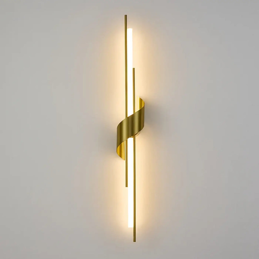Applique murale led gold ton élégant en métal torsadé avec deux bandes lumineuses verticales murale led stairy