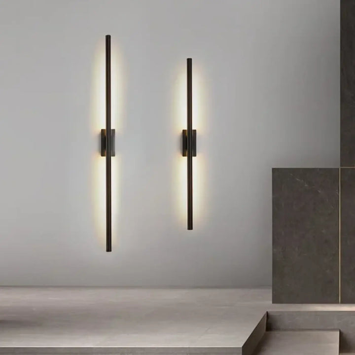 Applique Murale LED Au Design Épuré En Noir Et Doré