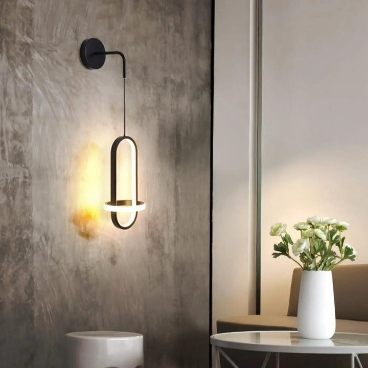 Applique Murale Led Design En Acrylique Noir Élancé