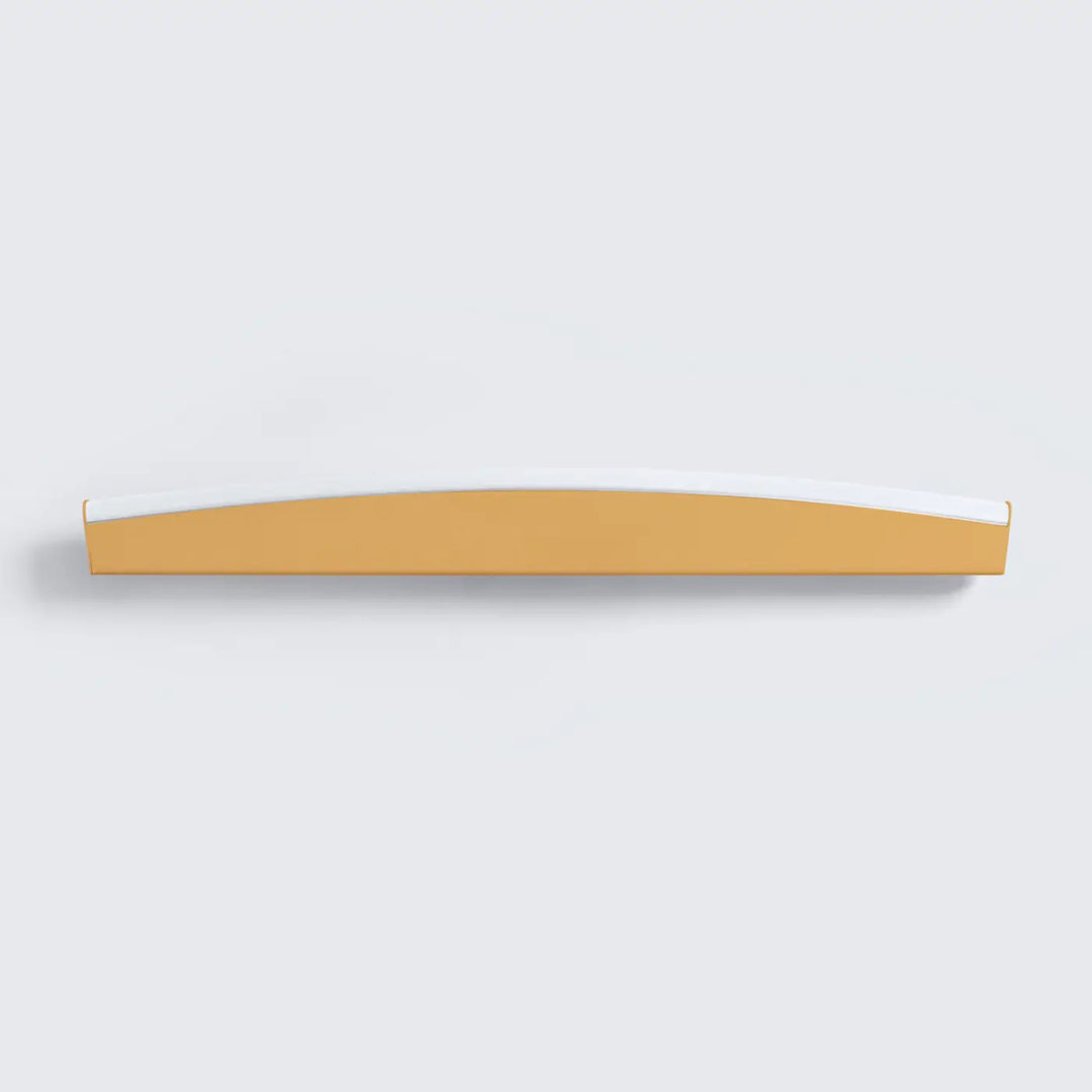 Applique murale jorun 3000k en or avec luminaire à led design minimaliste courbé blanc et doré pour couleurs d’éclairage raffinées