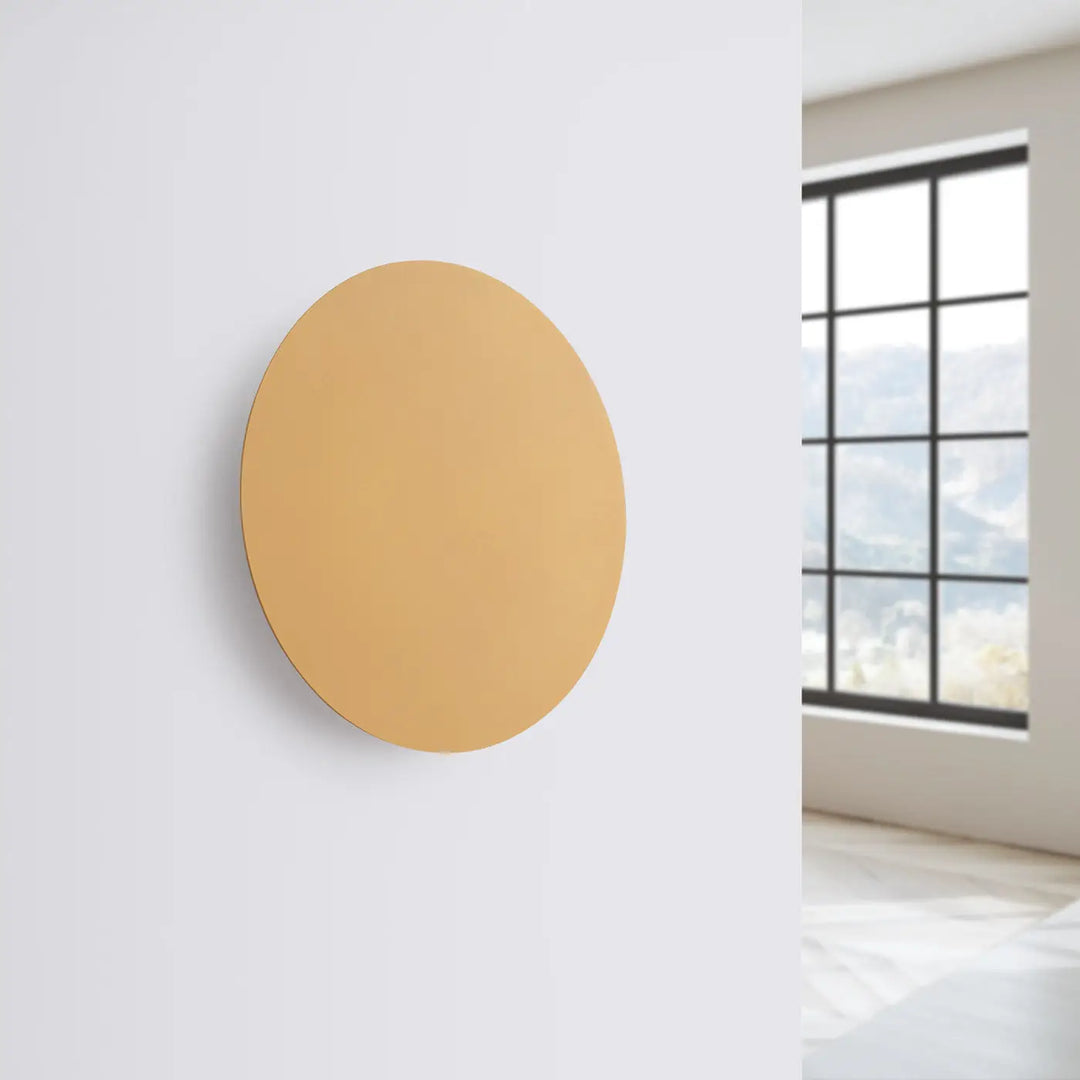 Applique murale seule dorée borgen 3000k en métal avec design minimaliste de la collection borgen comprend des appliques murales modernes