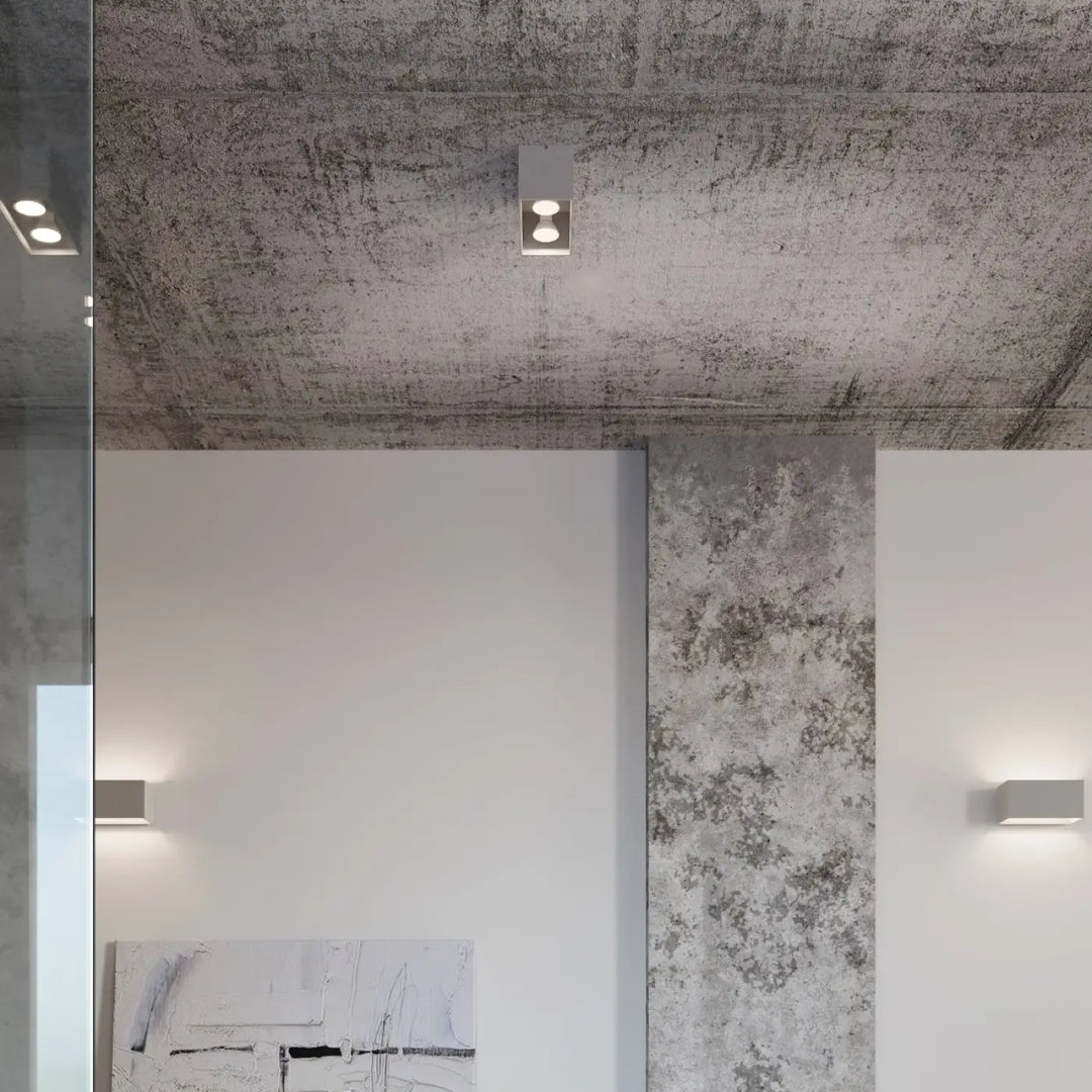 Applique murale quad maxi noire minimaliste avec deux ampoules circulaires et finition bois naturel design moderne