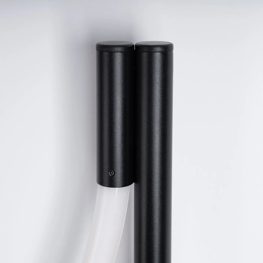 Applique galakse noir cylindrique murale avec finition mate texturée pour un style classique minimaliste