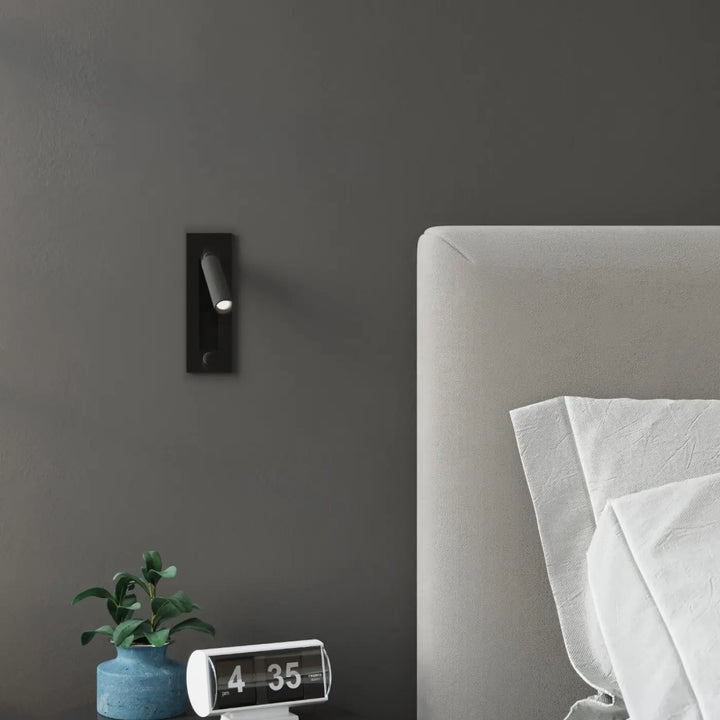 Applique murale minimaliste en noir avec éclairage élégant et spot ajustable, série enif pour lecture murale
