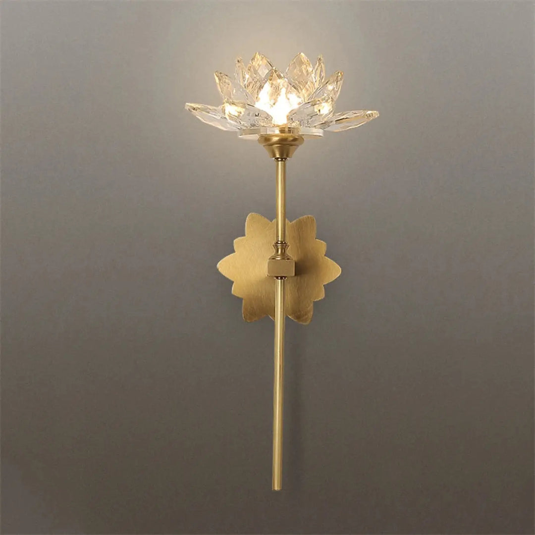 Applique murale lotus doré design floral lumineux au style élégant