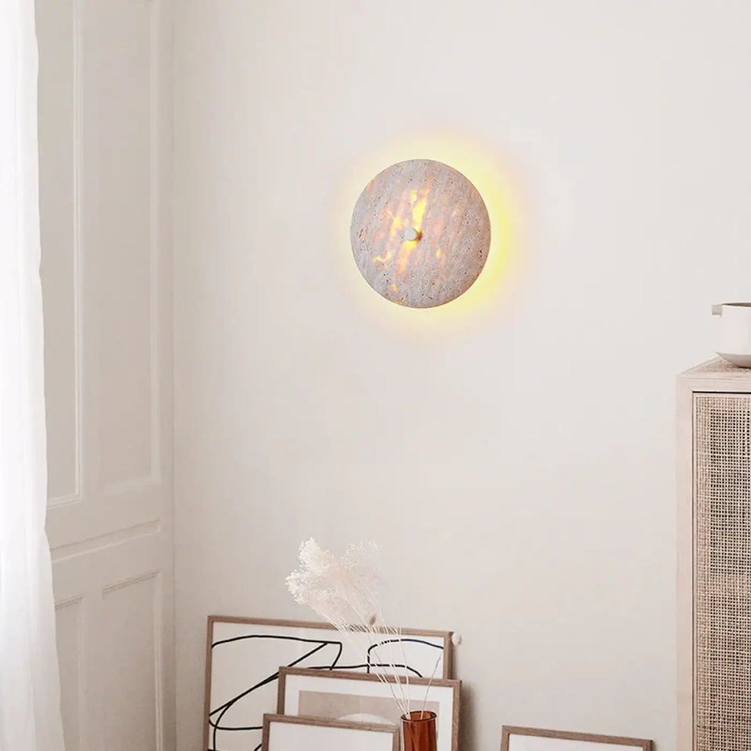 Applique murale minérale avec halo chaud et naturel