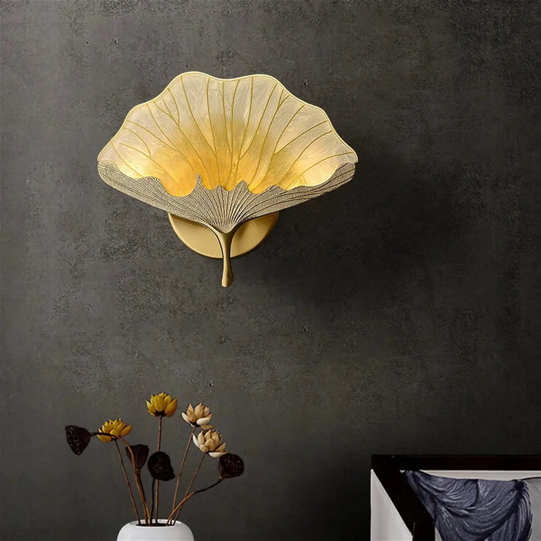 Applique murale moderne en forme de feuille dorée élégance