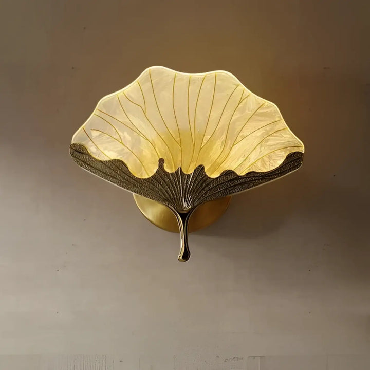 Applique murale moderne en forme de feuille dorée élégance