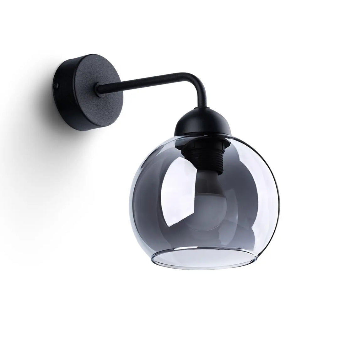 Applique murale collection alino noir avec bras en métal courbé et globe en verre teinté fumé spherical
