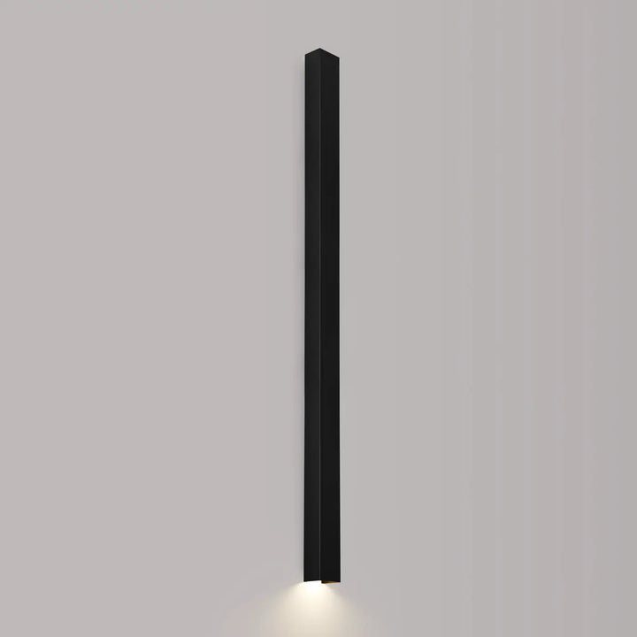 Applique murale noire freya 150 avec design minimaliste et lumière chaude compose dappliques murales cinq coloris