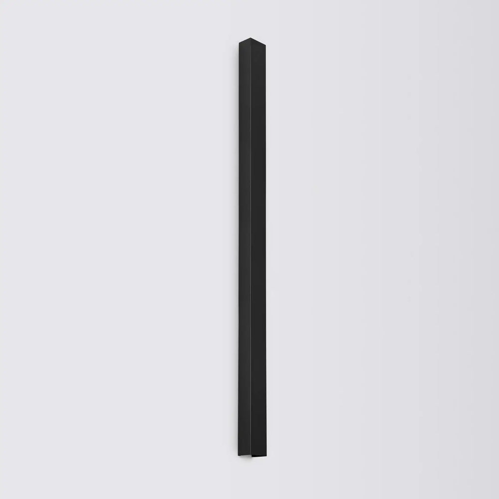 Applique murale freya 150 noire finition mate noir compose d’appliques murales disponible en cinq coloris