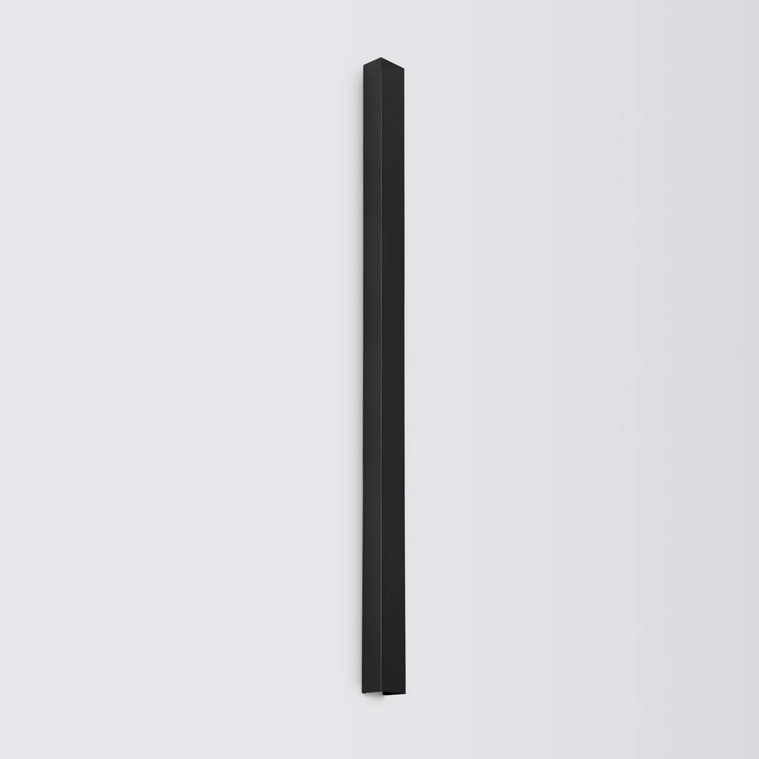 Applique murale freya 150 noire finition mate noir compose d’appliques murales disponible en cinq coloris