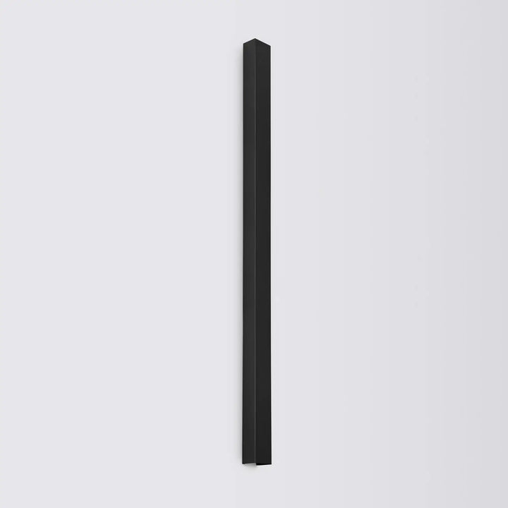 Applique murale freya 150 noire finition mate noir compose d’appliques murales disponible en cinq coloris