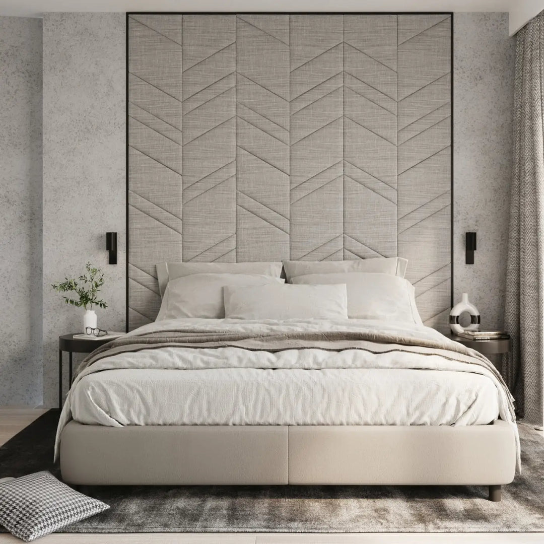 Lit beige tapissé avec tête de lit matelassée en chevron pour l’applique murale utti forme discrète noir