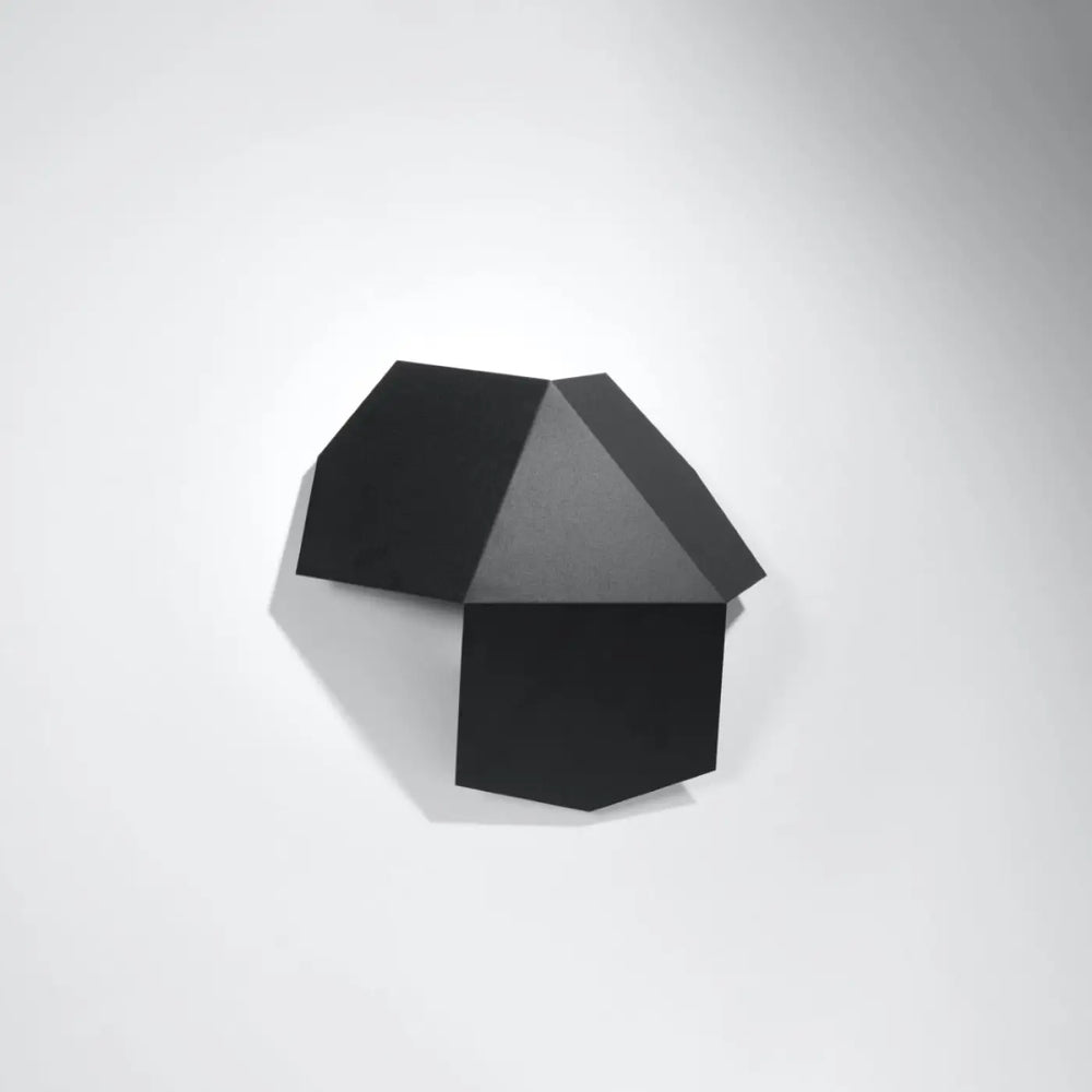 Applique murale tre noir en design original fera avec sculpture géométrique noire et design minimaliste intemporel