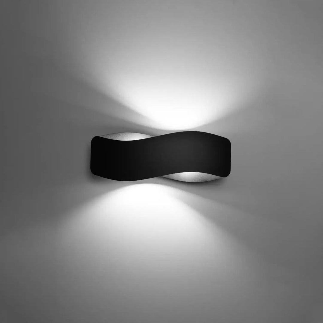 Applique murale tila 40 noir avec design original infini en luminaire tila élégant et intemporel pour intérieur moderne