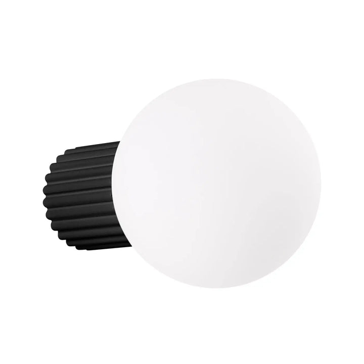 Applique murale halo noire avec sphère laiteuse et base cylindrique noire pour bureau décorative