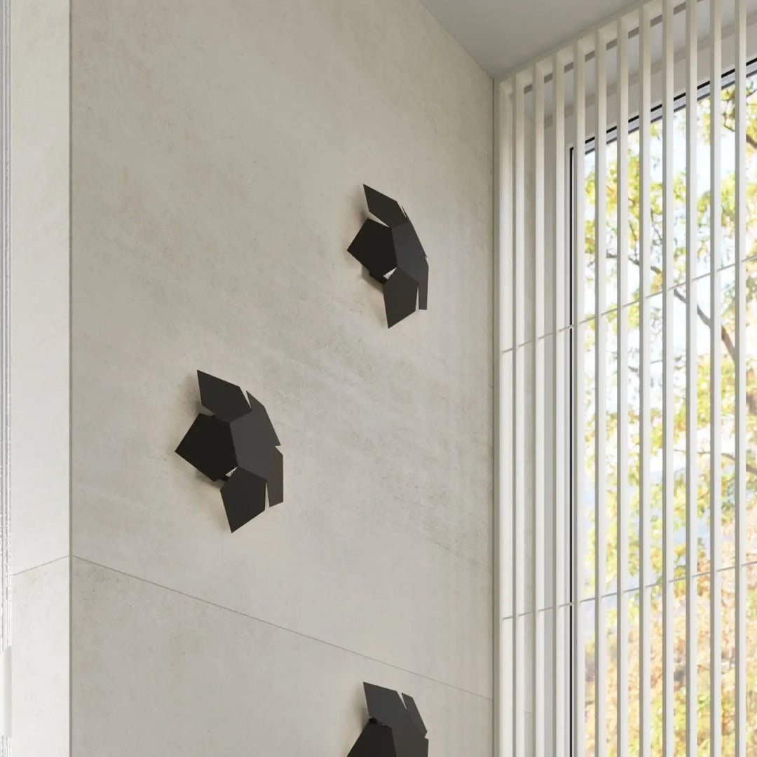 Applique murale penta noir avec design géométrique angulaire particulièrement do nowoczesnych nikt nie przejdzie klasyczny kinkiet