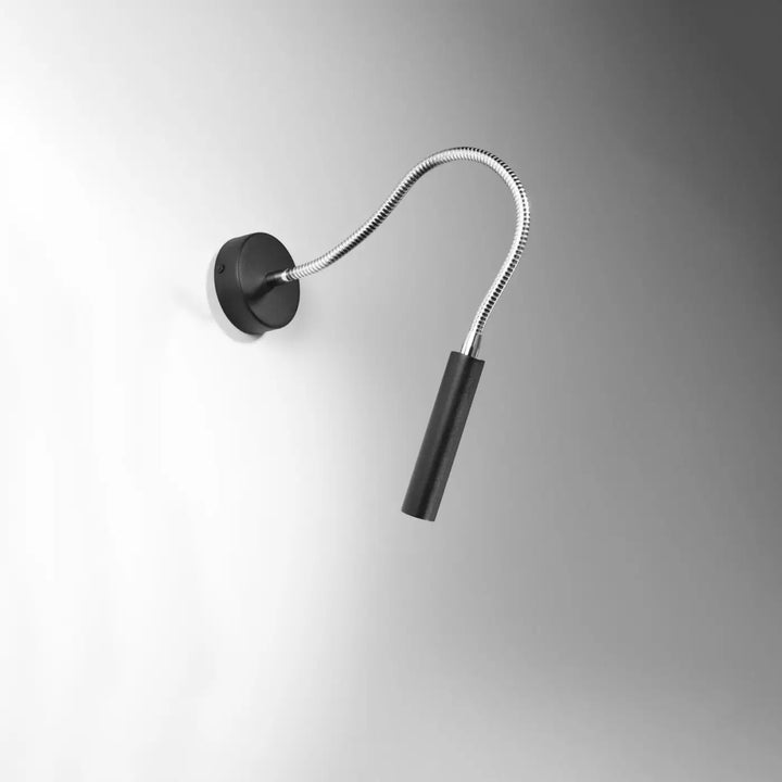 Applique murale minimaliste noire avec col de cygne métallique flexible et tête cylindrique mate série axil pour éclairage élégant