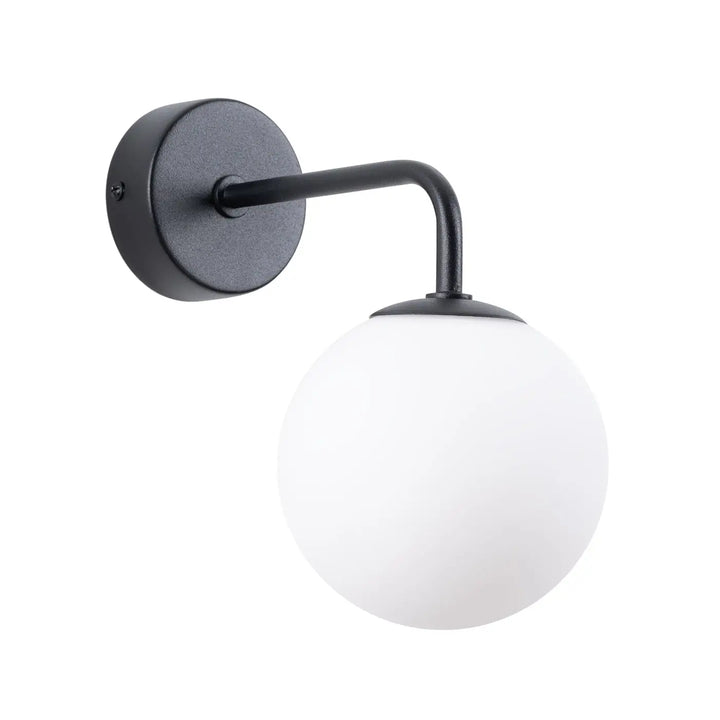 Applique murale lampe astral édition minimaliste en métal noir avec globe en verre dépoli collection astral