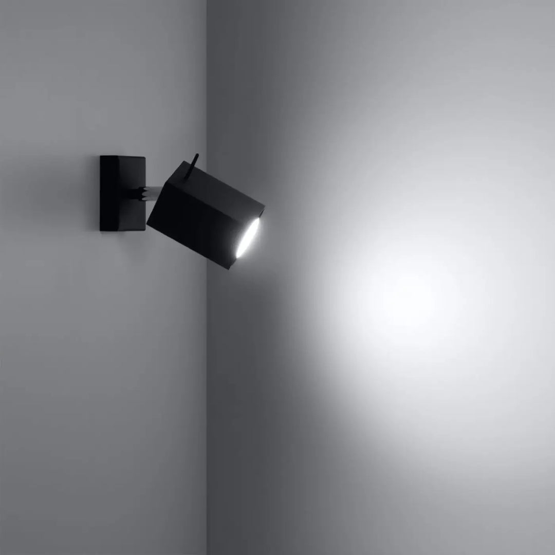 Applique murale merida noir finition mate design angulaire moderne pour éclairage mural intérieur élégant
