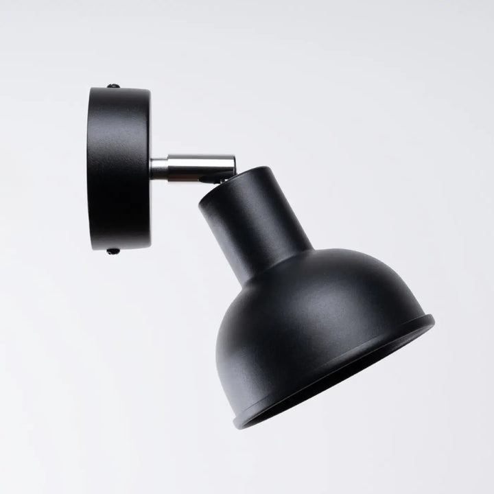 Applique murale lampe elba noir mat avec design moderne minimalisme combiné et éléments subtils