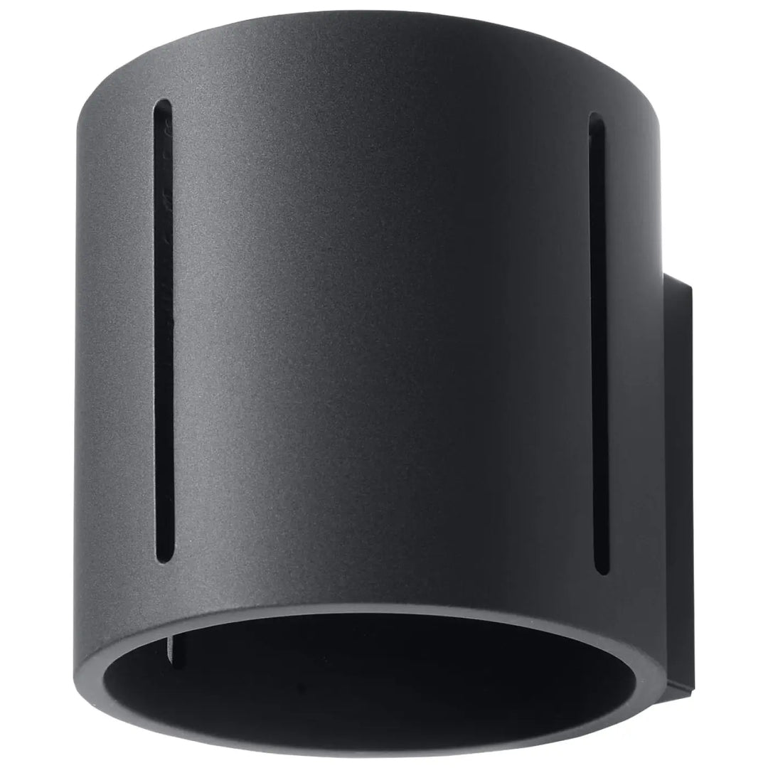 Applique murale inez noire cylindrique avec perforation linéaire et finition mate pour extérieur moderne