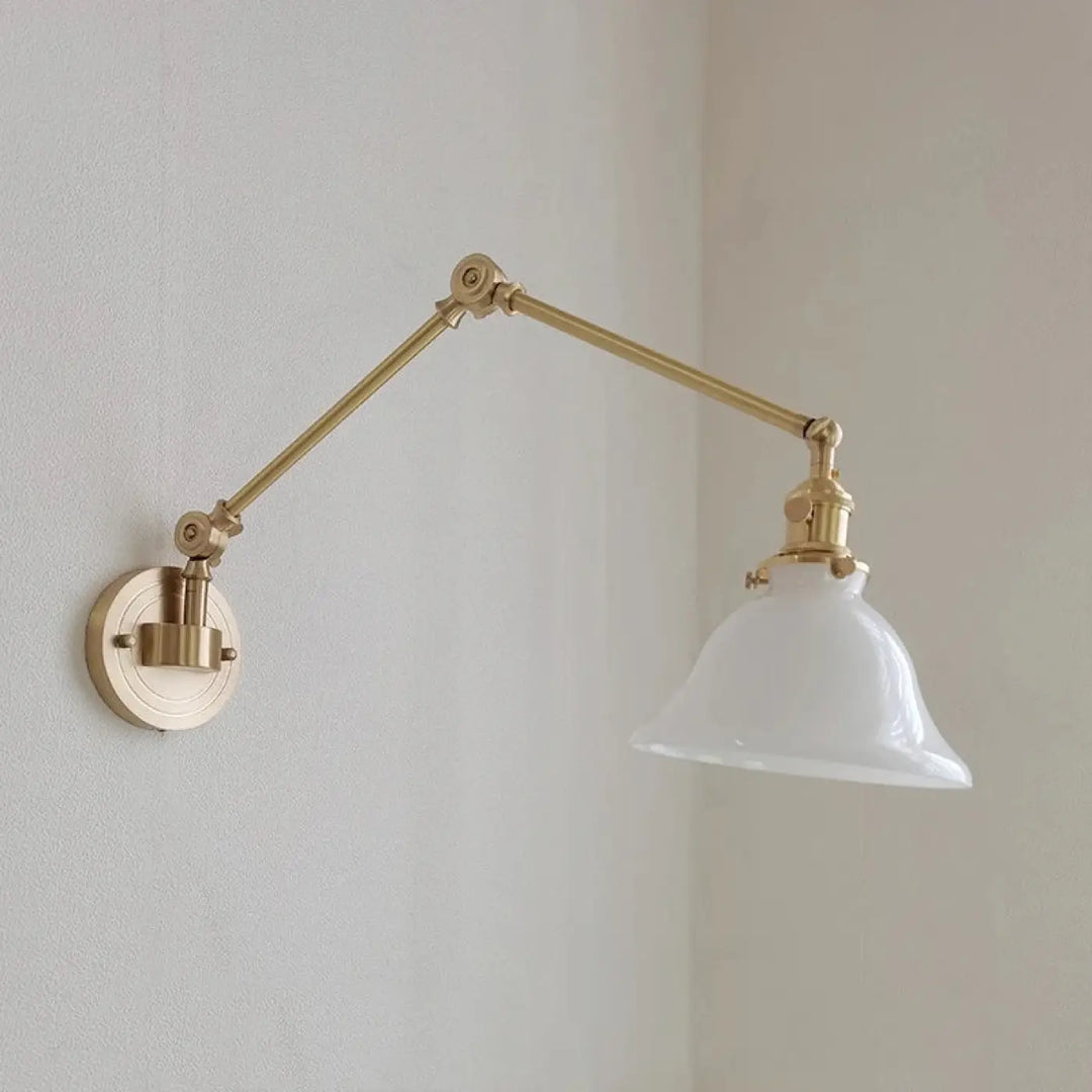 Applique murale orientable en laiton avec abat jour verte chic