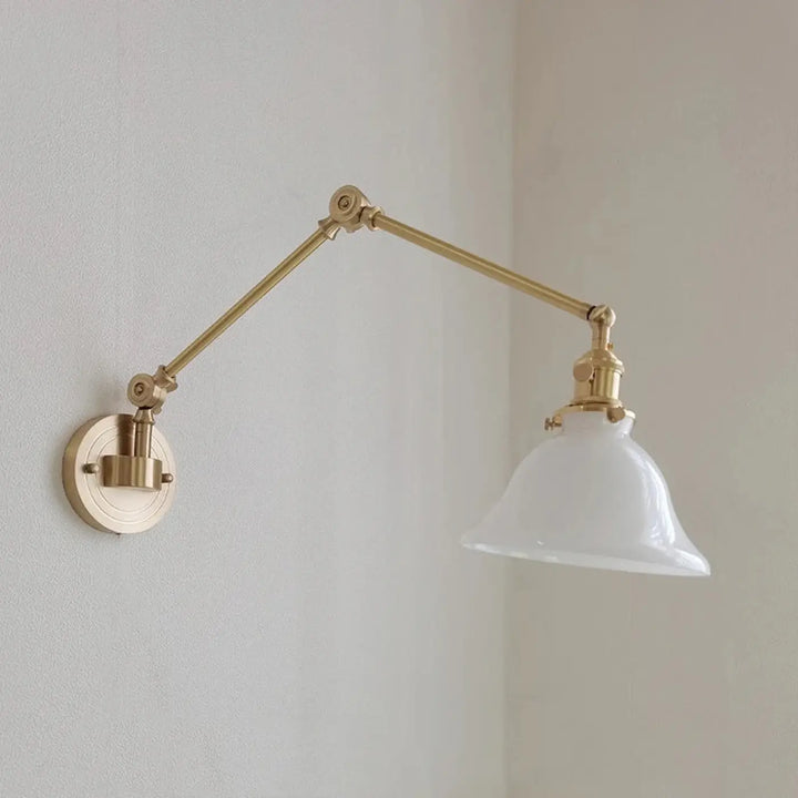 Applique murale orientable en laiton avec abat jour verte chic