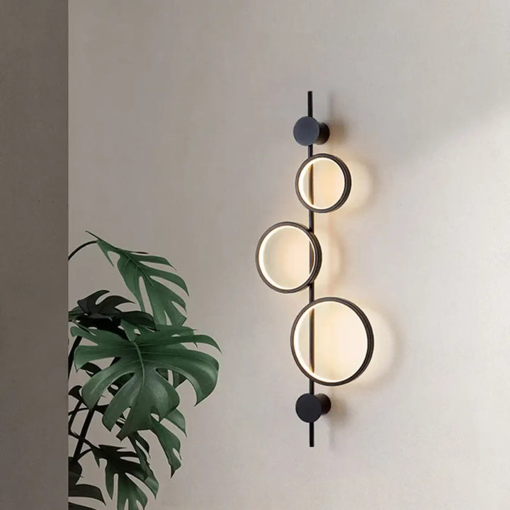 Applique Murale Originale Noir Ou Grise Avec 3 Cercles En LED Élégante