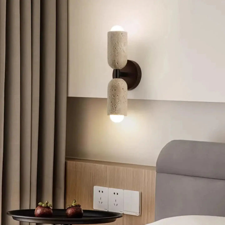 Applique murale en pierre avec un support en bois et à LED

