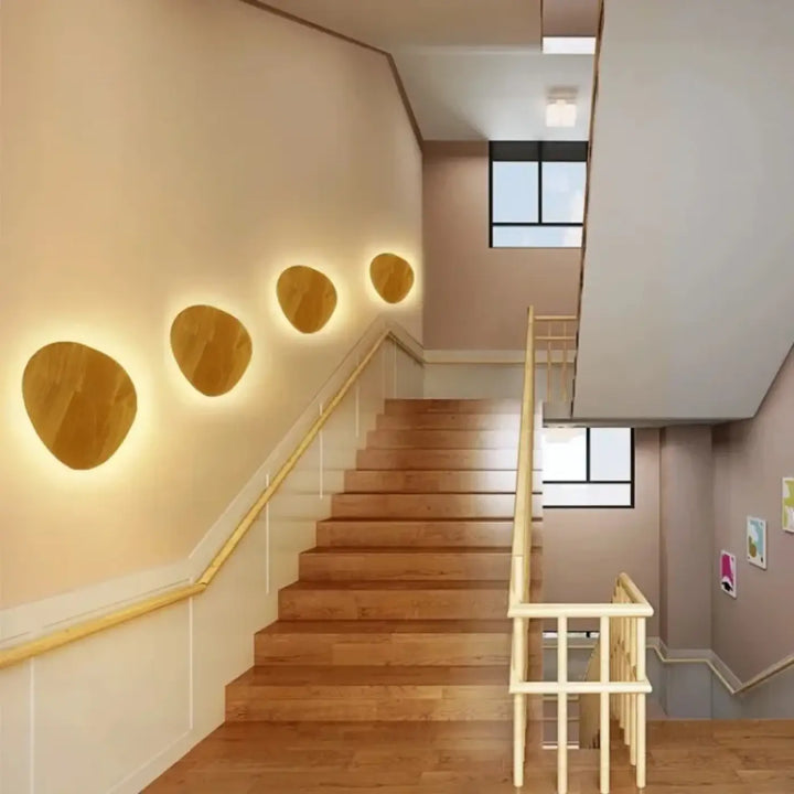 Applique murale ronde en bois avec éclairage LED intégré

