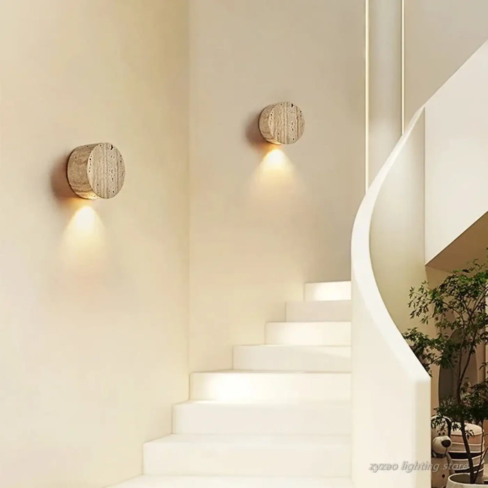 Applique murale ronde LED à l'effet pierre volcanique beige

