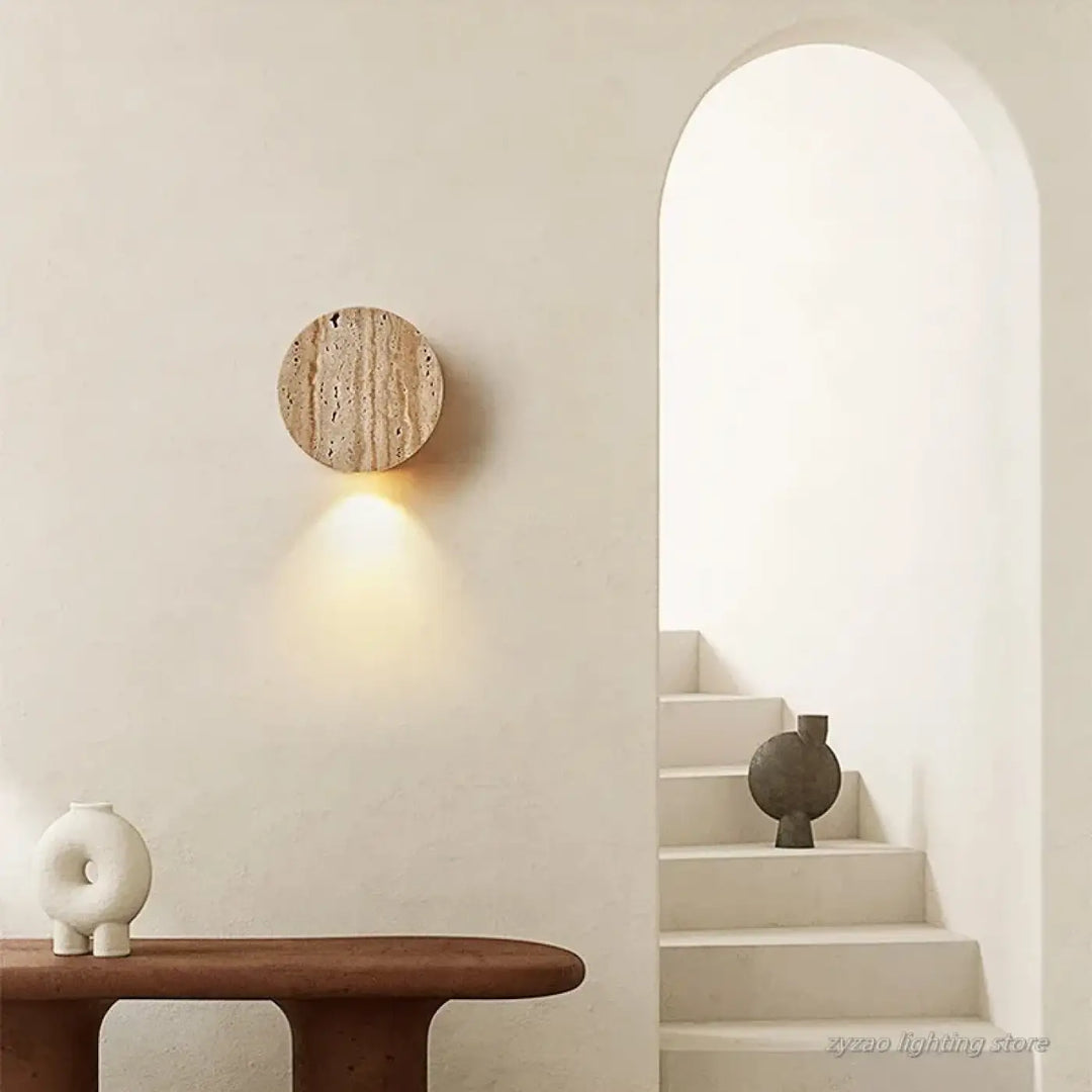 Applique murale ronde LED à l'effet pierre volcanique beige

