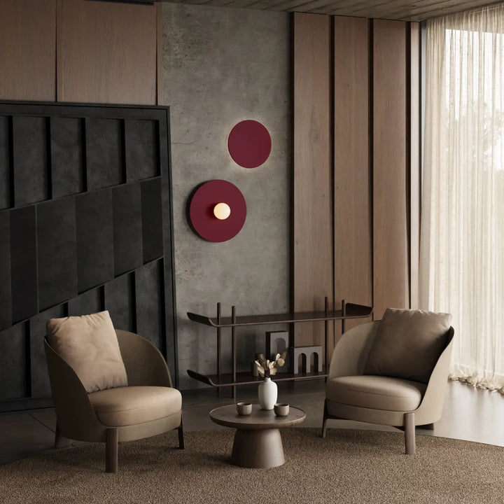 Applique murale ake 50 vert olive avec deux disques métalliques ronds bordeaux mat et sphères laiteuses créent ambiance rétro