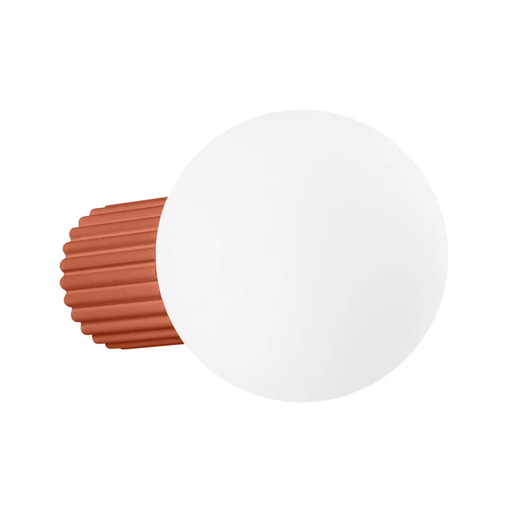Applique murale lampe halo avec sphère laiteuse en verre et base métal terracotta pour bureau décorative