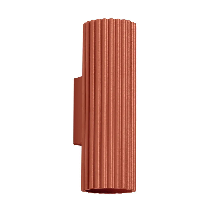 Applique murale karbon 20 rouge ocre en cuivre avec design minimaliste et ampoules gu10 interchangeables