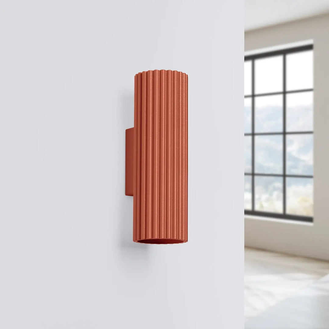 Applique murale karbon 20 rouge ocre en céramique terracotta avec design minimaliste et ampoules gu10 interchangeables