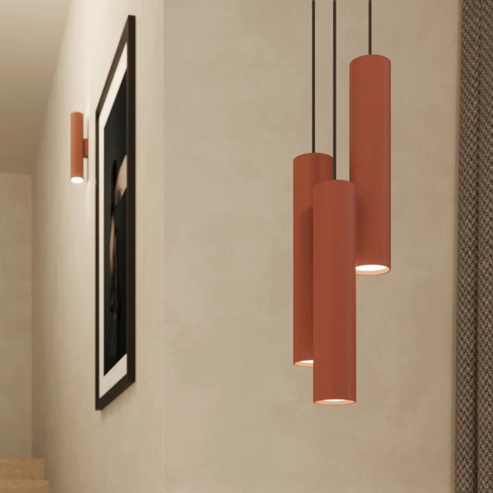 Lampe à suspension lagos 2 en terre cuite cylindrique rouge ocre avec design moderne et cordons noirs élégants