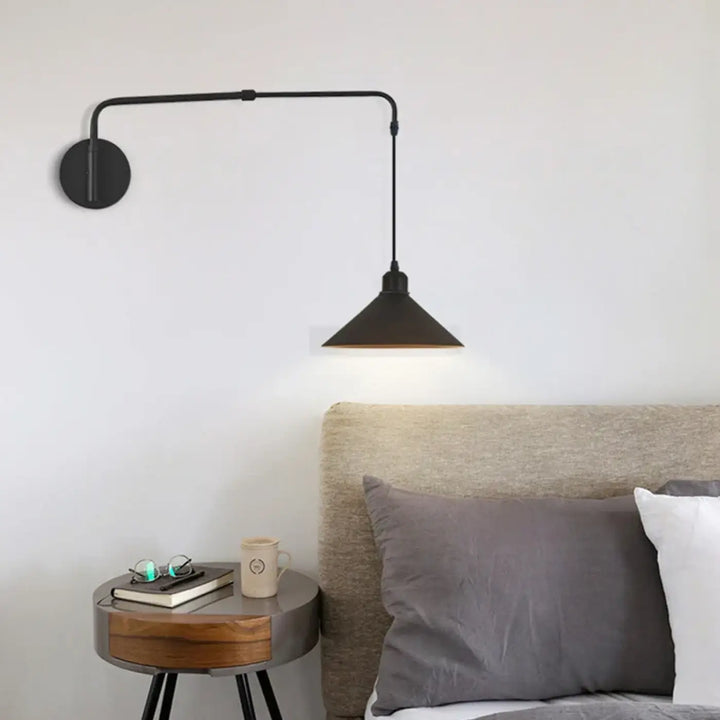 Applique murale scandinave avec bras ajustable et pivotable


