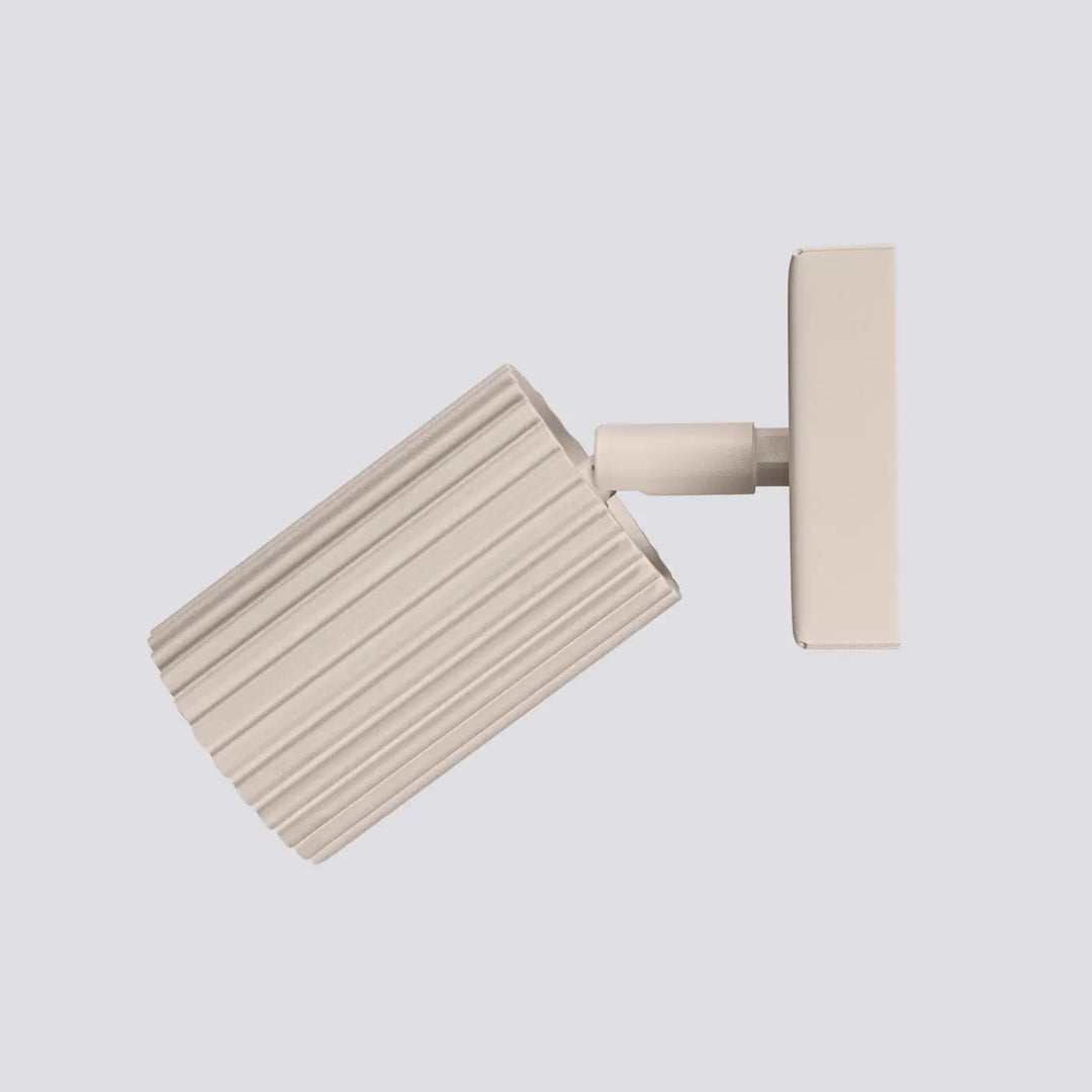 Applique murale karbon taupe avec plafonnier karbon allie et ampoules gu10 interchangeables design minimaliste