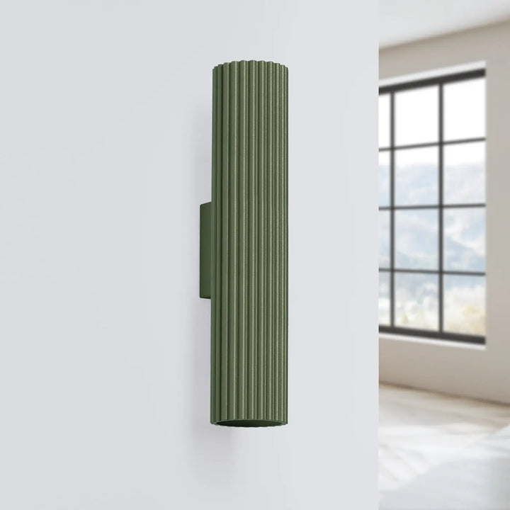 Applique murale karbon 30 vert olive en design minimaliste avec ampoules gu10 interchangeables plafonnier karbon allie