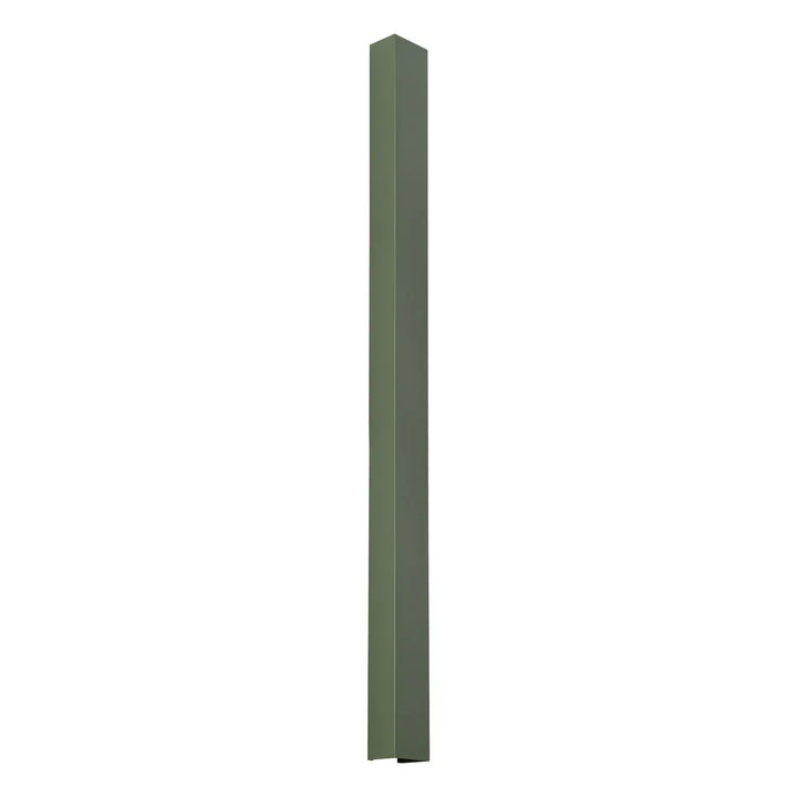 Applique murale freya 120 en métal vert olive mat avec bord biseauté de la collection cinq coloris compose d’appliques murales