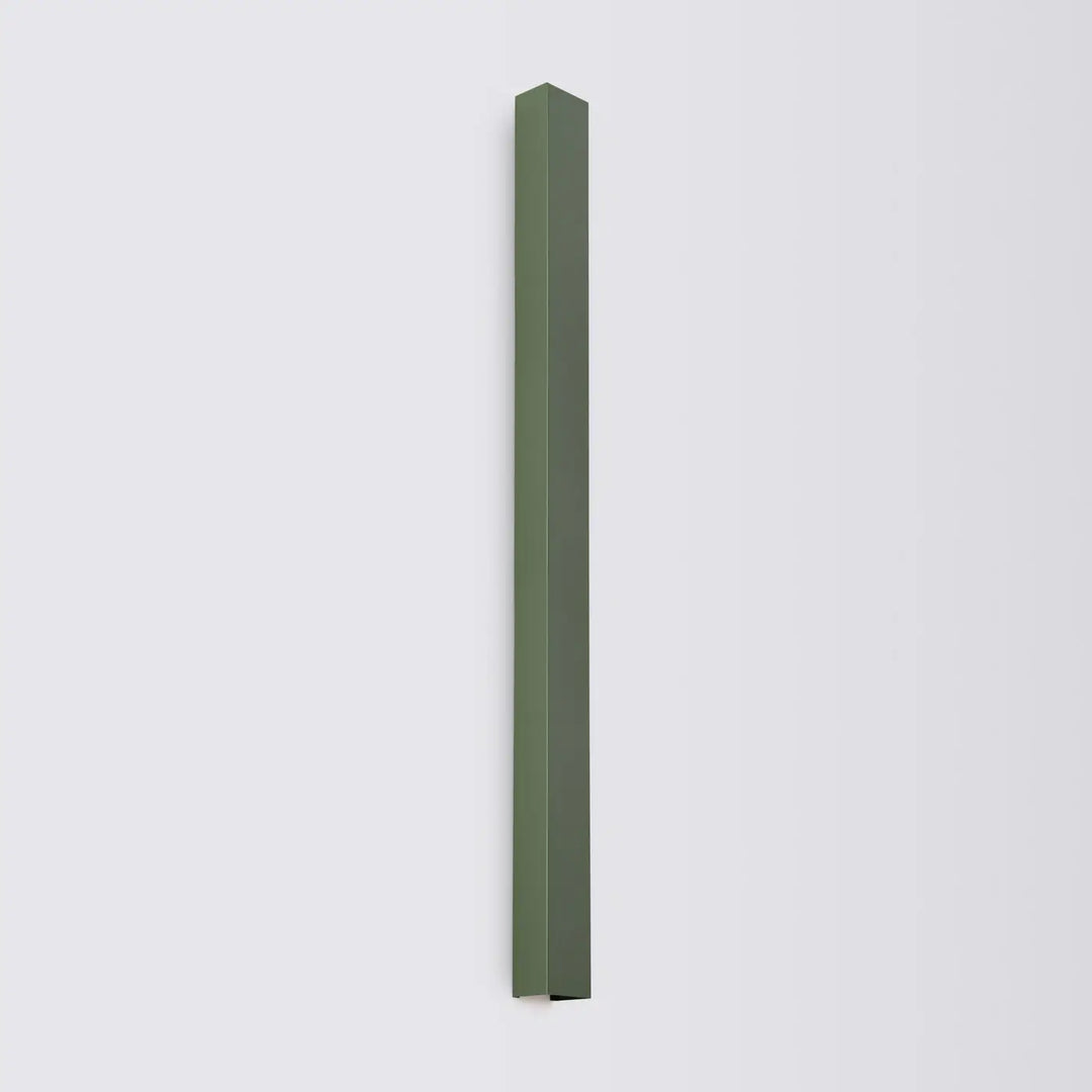Applique murale freya 120 vert olive en finition mate compose d’appliques murales design cinq coloris disponibles