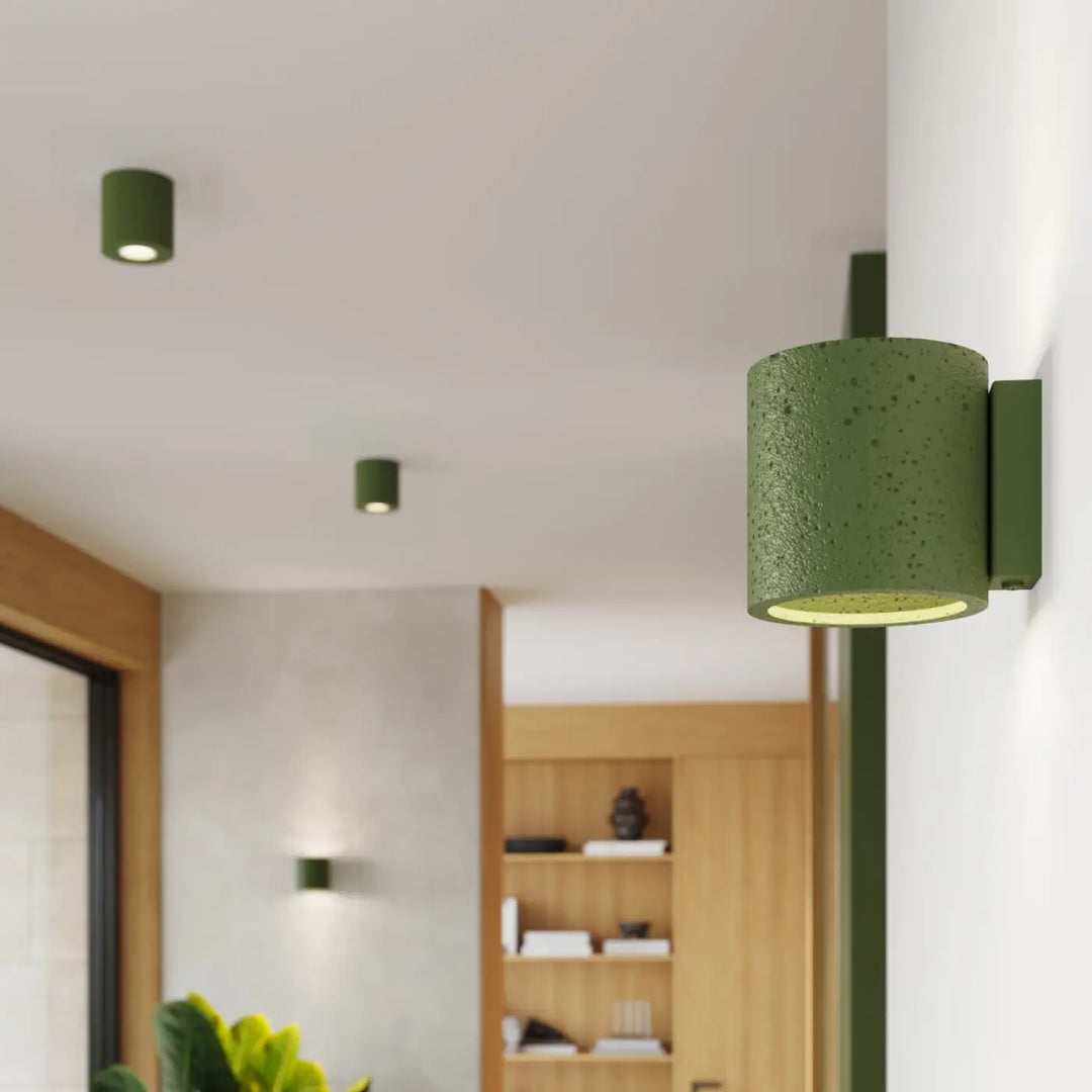 Applique orbis vert olive en béton texturé avec corps géométrique attire et accent décoratif unique mural