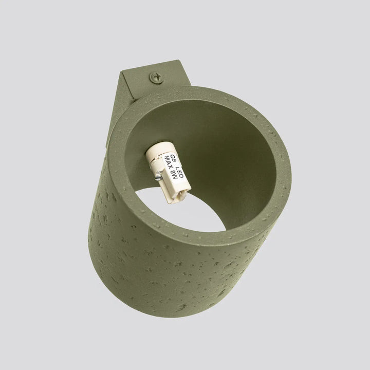 Applique orbis béton vert olive avec corps géométrique attire et led blanche pour un accent décoratif unique mural