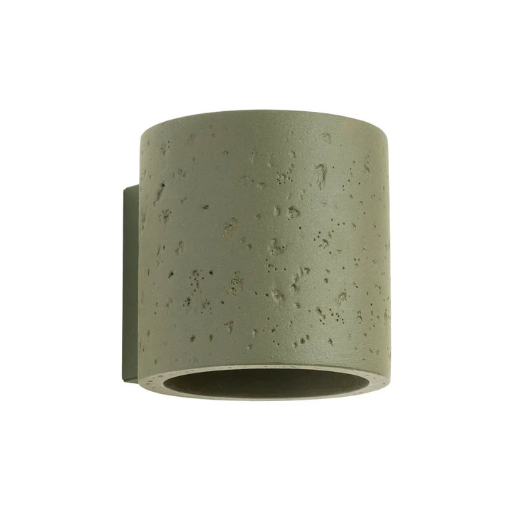 Applique orbis en béton vert olive avec corps géométrique attire pour un accent décoratif unique en extérieur
