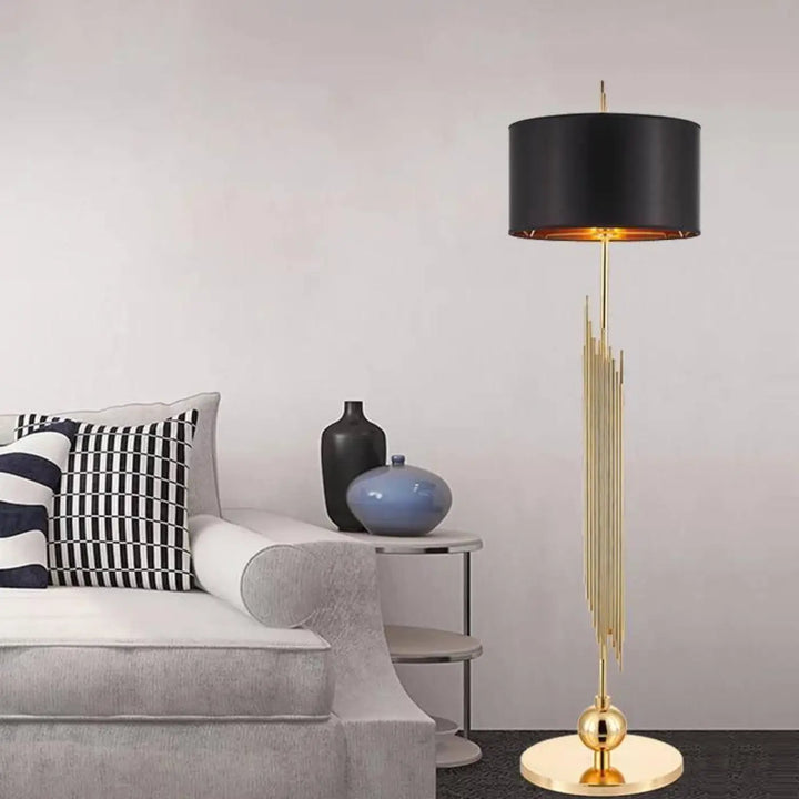 Grand Lampadaire Noir à Tiges Métalliques en Aluminium